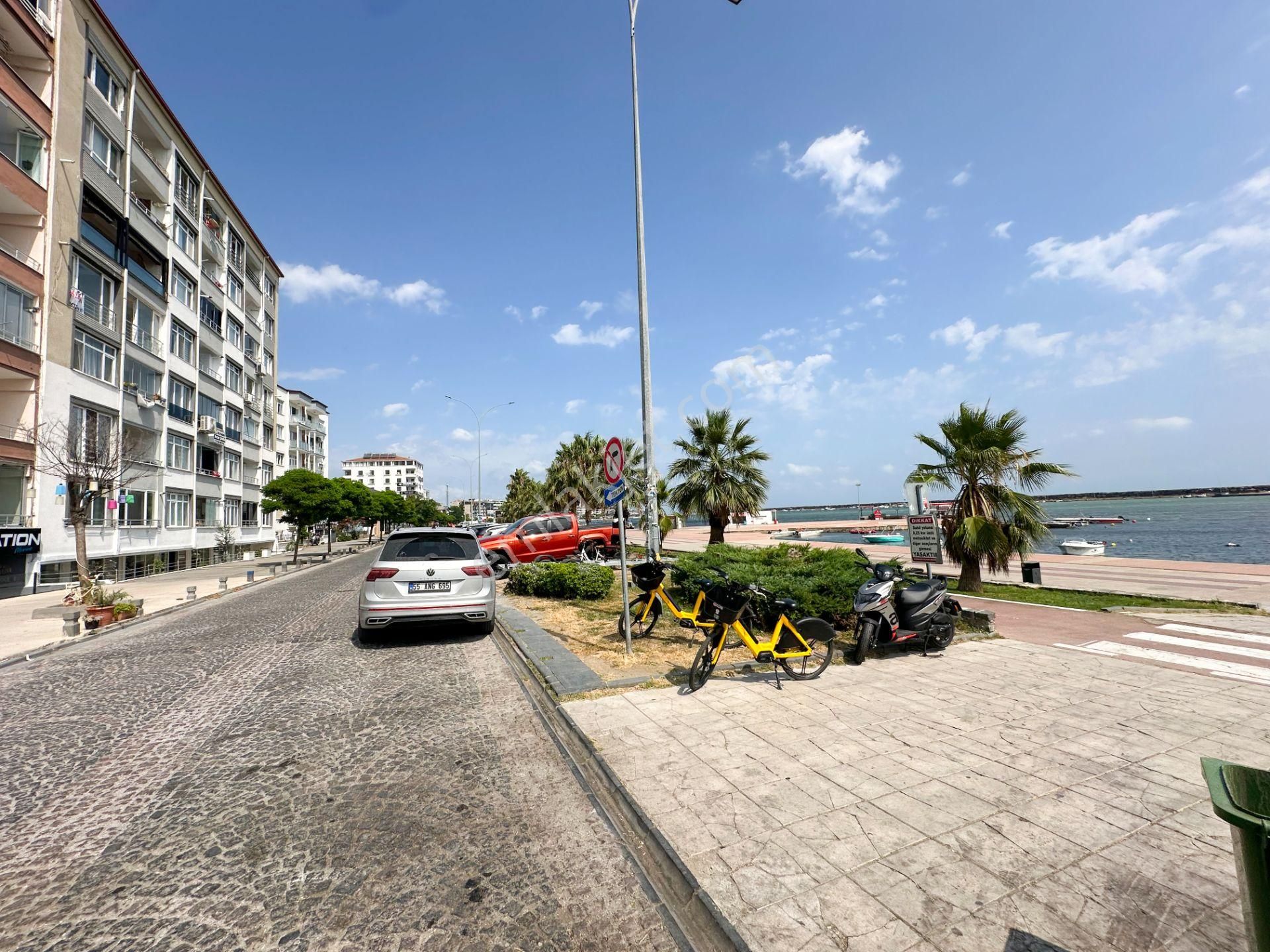 Denize Sıfır Yat Limanı 2+1 Geniş Balkonlu Asansörlü - Görsel 26