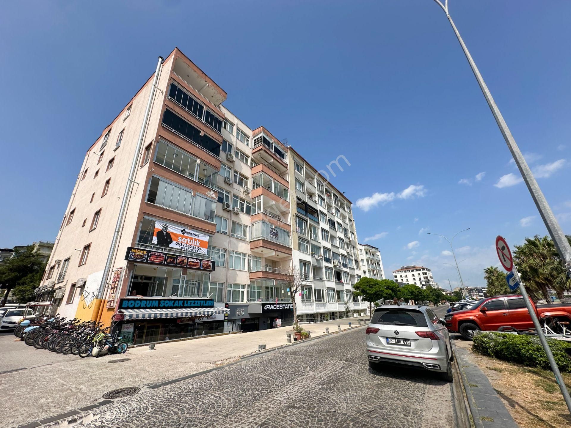 Denize Sıfır Yat Limanı 2+1 Geniş Balkonlu Asansörlü - Görsel 23