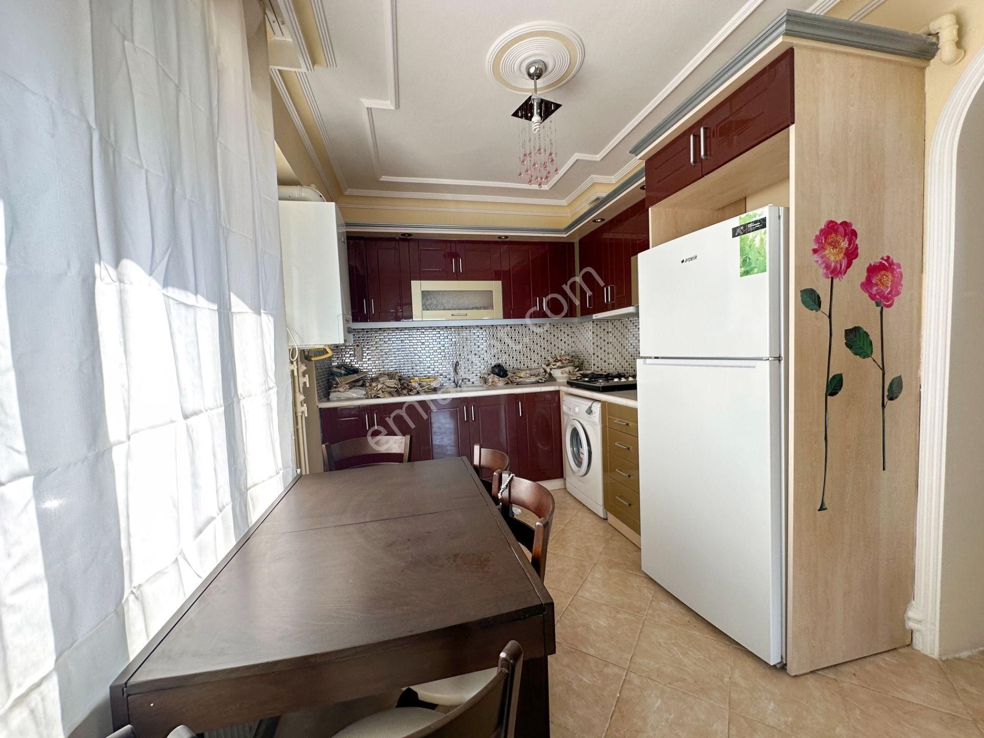 Denize Sıfır Yat Limanı 2+1 Geniş Balkonlu Asansörlü - Görsel 7