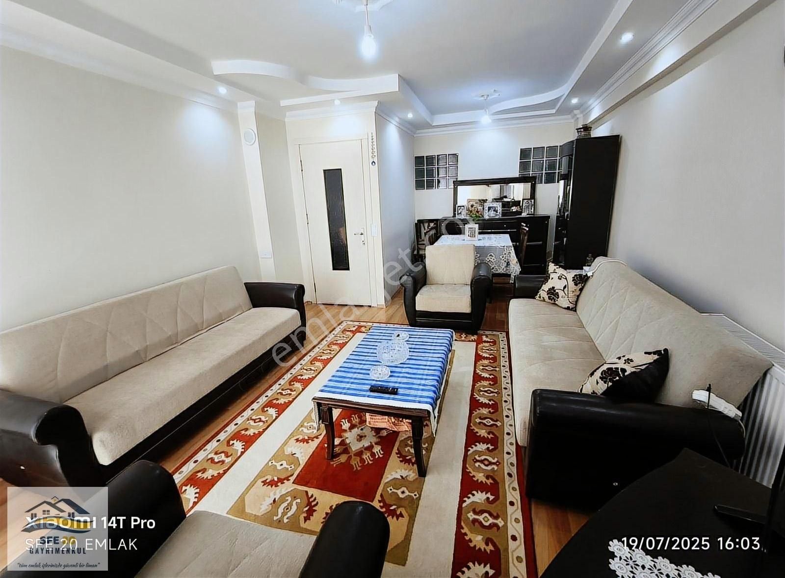 Fesleğen Mahallesi'nde Satılık Çift Balkonlu 2+1 Daire - Görsel 19