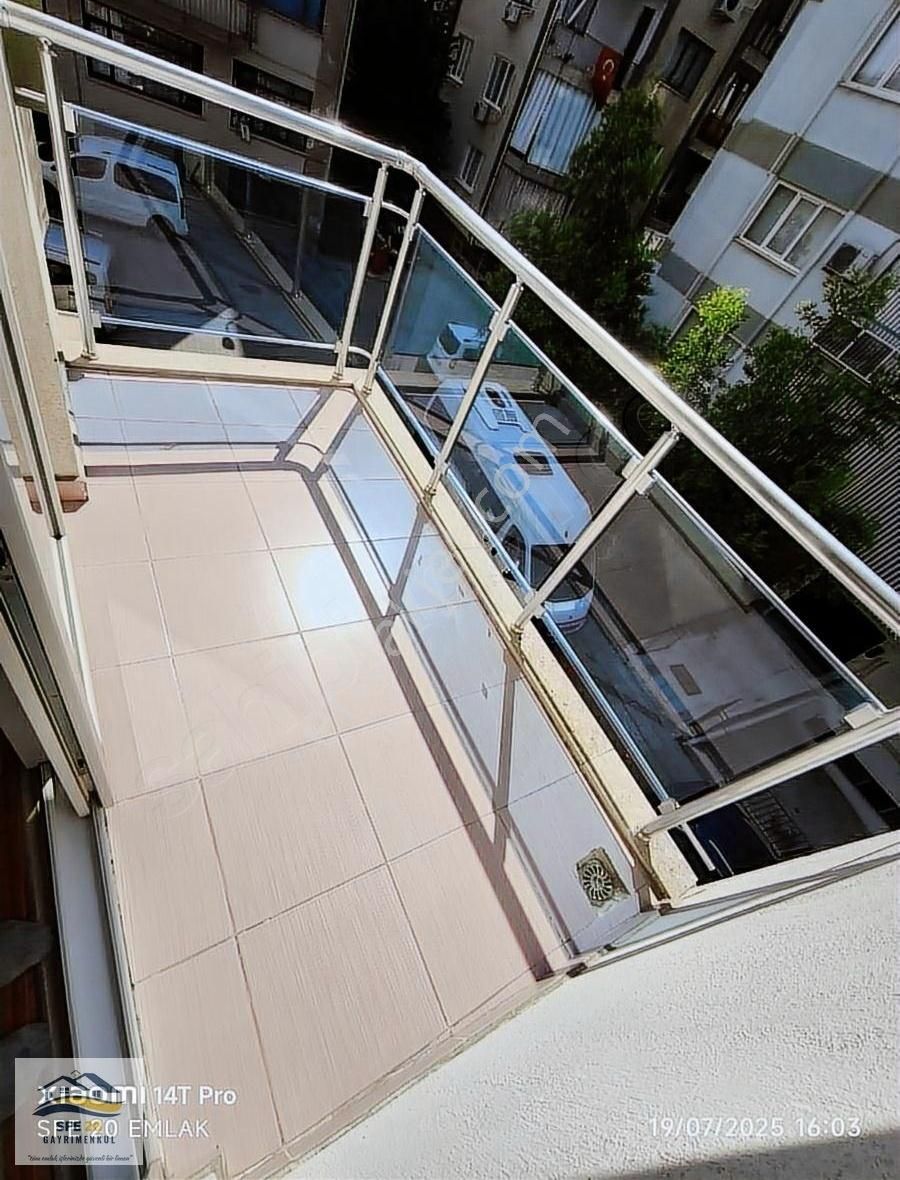 Fesleğen Mahallesi'nde Satılık Çift Balkonlu 2+1 Daire - Görsel 20
