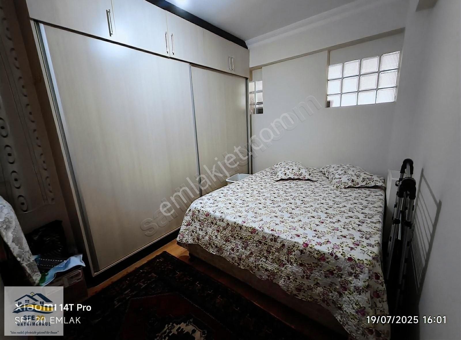 Fesleğen Mahallesi'nde Satılık Çift Balkonlu 2+1 Daire - Görsel 16