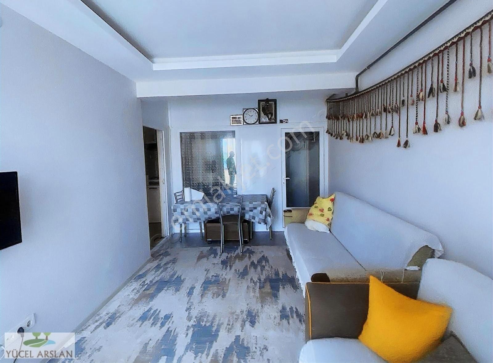 Çiğli'de Günün Fırsatı Kapalı Mutfak 1+1 Satılık D.gazlı Daire - Görsel 2
