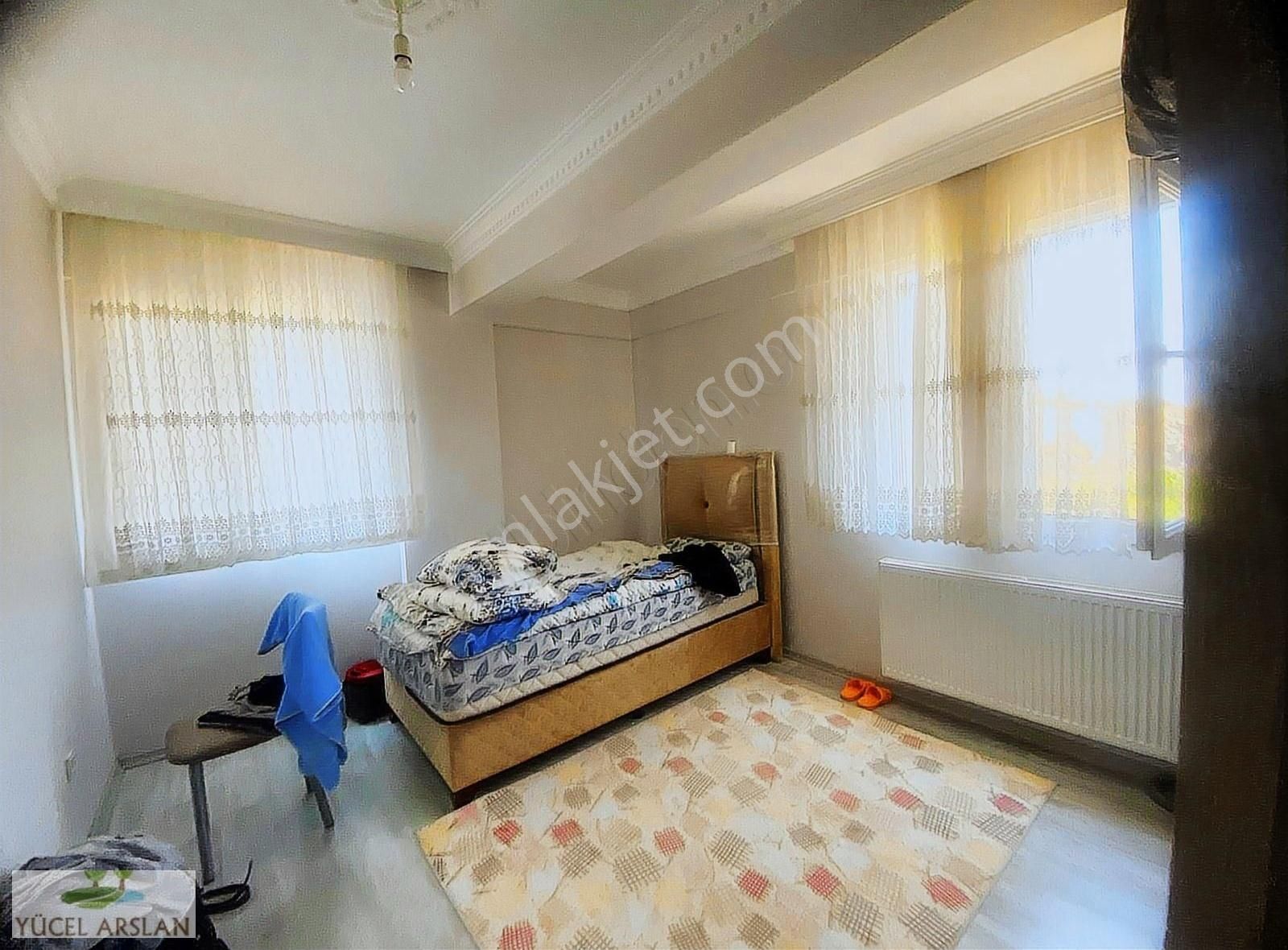 Çiğli'de Günün Fırsatı Kapalı Mutfak 1+1 Satılık D.gazlı Daire - Görsel 4