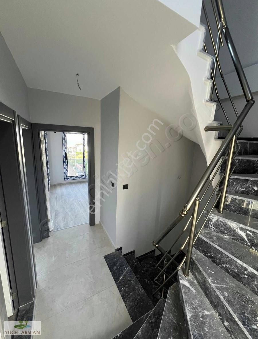 Seferihisar Doğanbey'de Satılık 4+1 Villa Deniz Manzaralı - Görsel 4