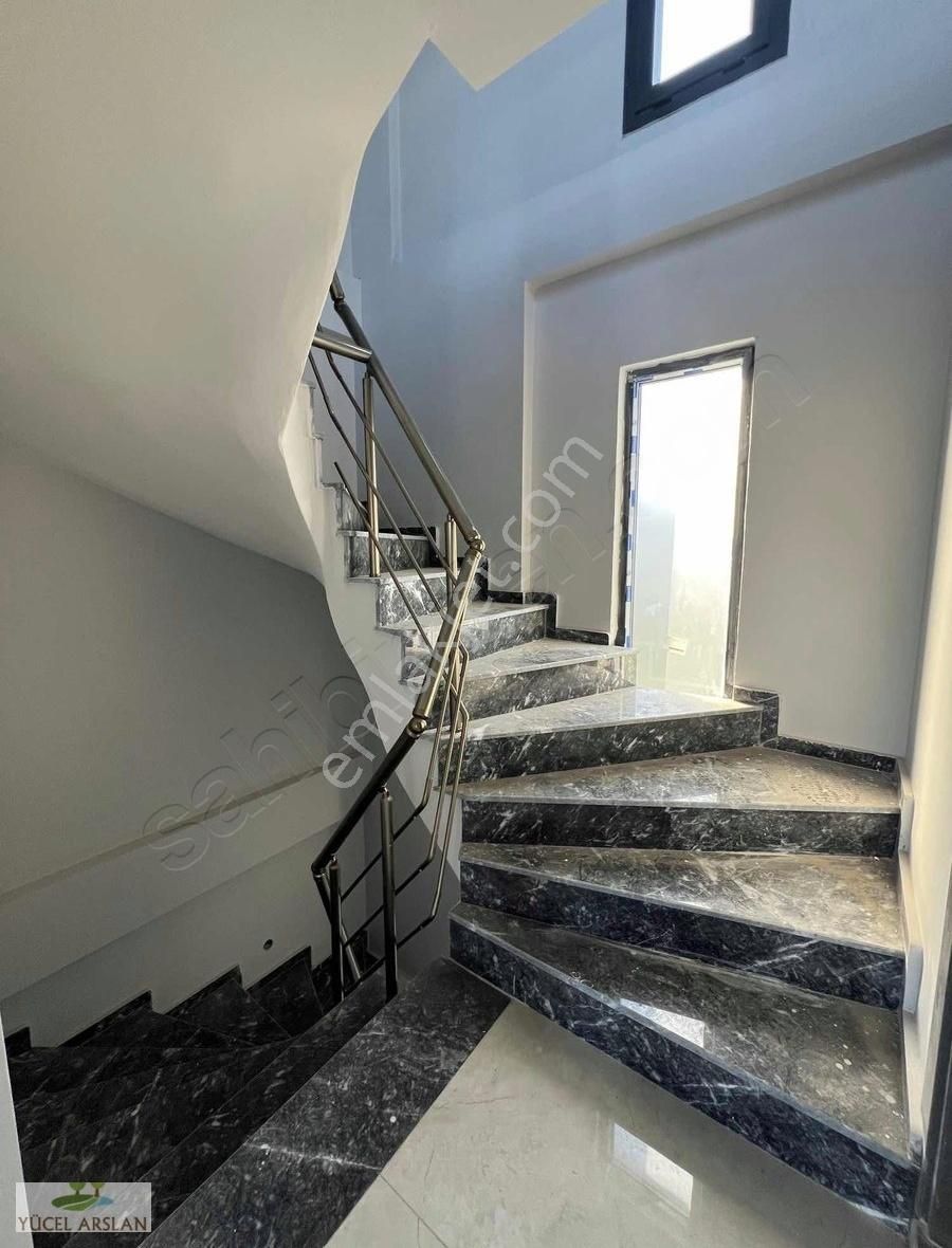 Seferihisar Doğanbey'de Satılık 4+1 Villa Deniz Manzaralı - Görsel 14