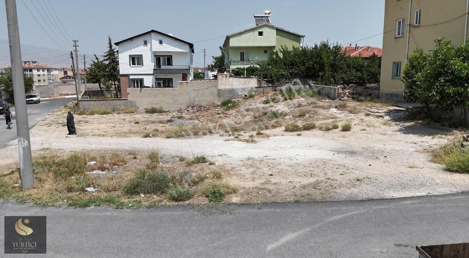 Yurtiçi Gayrimenkul'den Bor Yenigöçmen'de 550m² Köşe Parsel