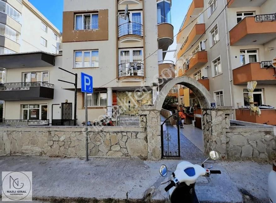 Çanakkale Esenler'de 2+1 Ev + Dükkan