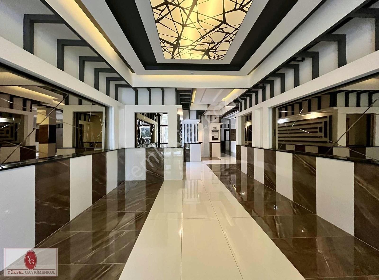 ▓yükselden Kadıköy'de Konsept Sitede Satılık 2+1 Ön Cephe Daire▓