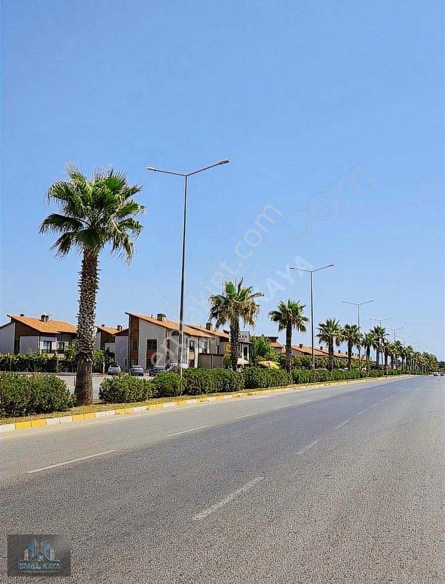 Döşemealtı Palmcıty Yanı 6000 Mt Köşebaşı Villa + Ticari Parseli
