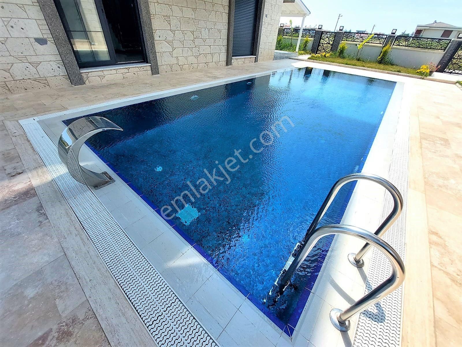 İzmir Menderes Gümüldür De Satılık Denize Çok Yakın Lüks Yazlık 3+1 - Görsel 10