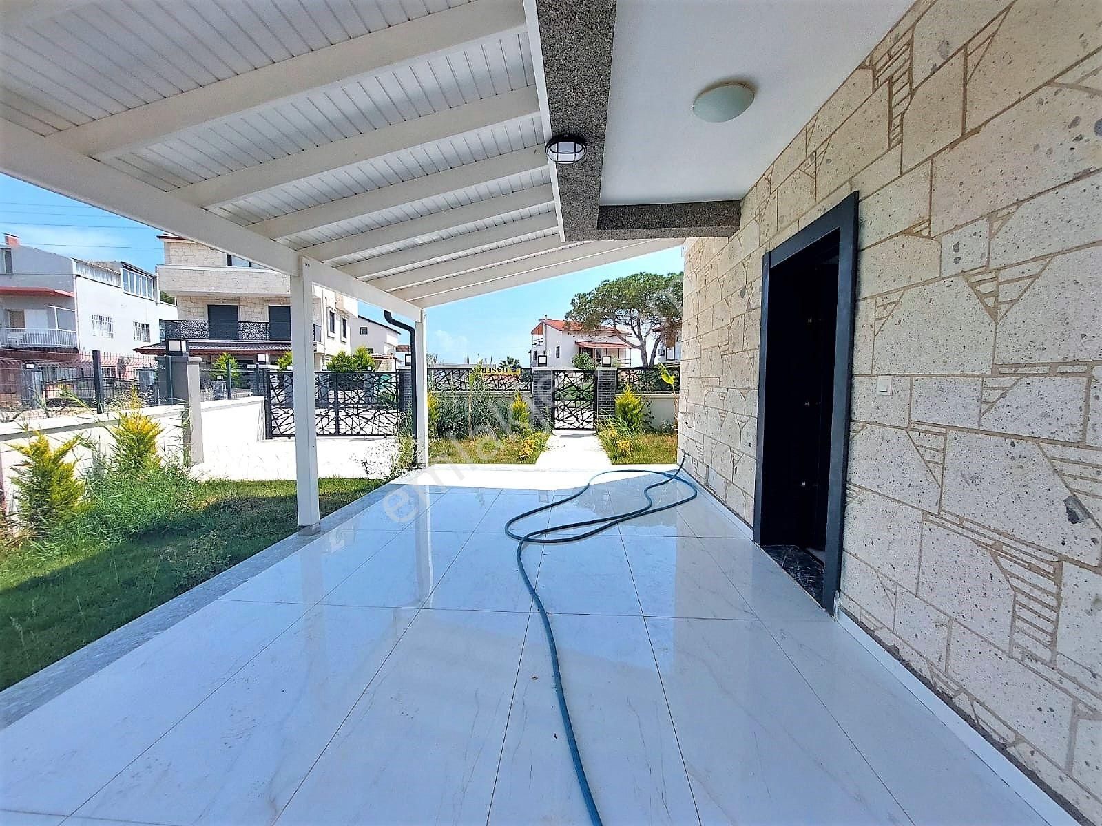 İzmir Menderes Gümüldür De Satılık Denize Çok Yakın Lüks Yazlık 3+1 - Görsel 12