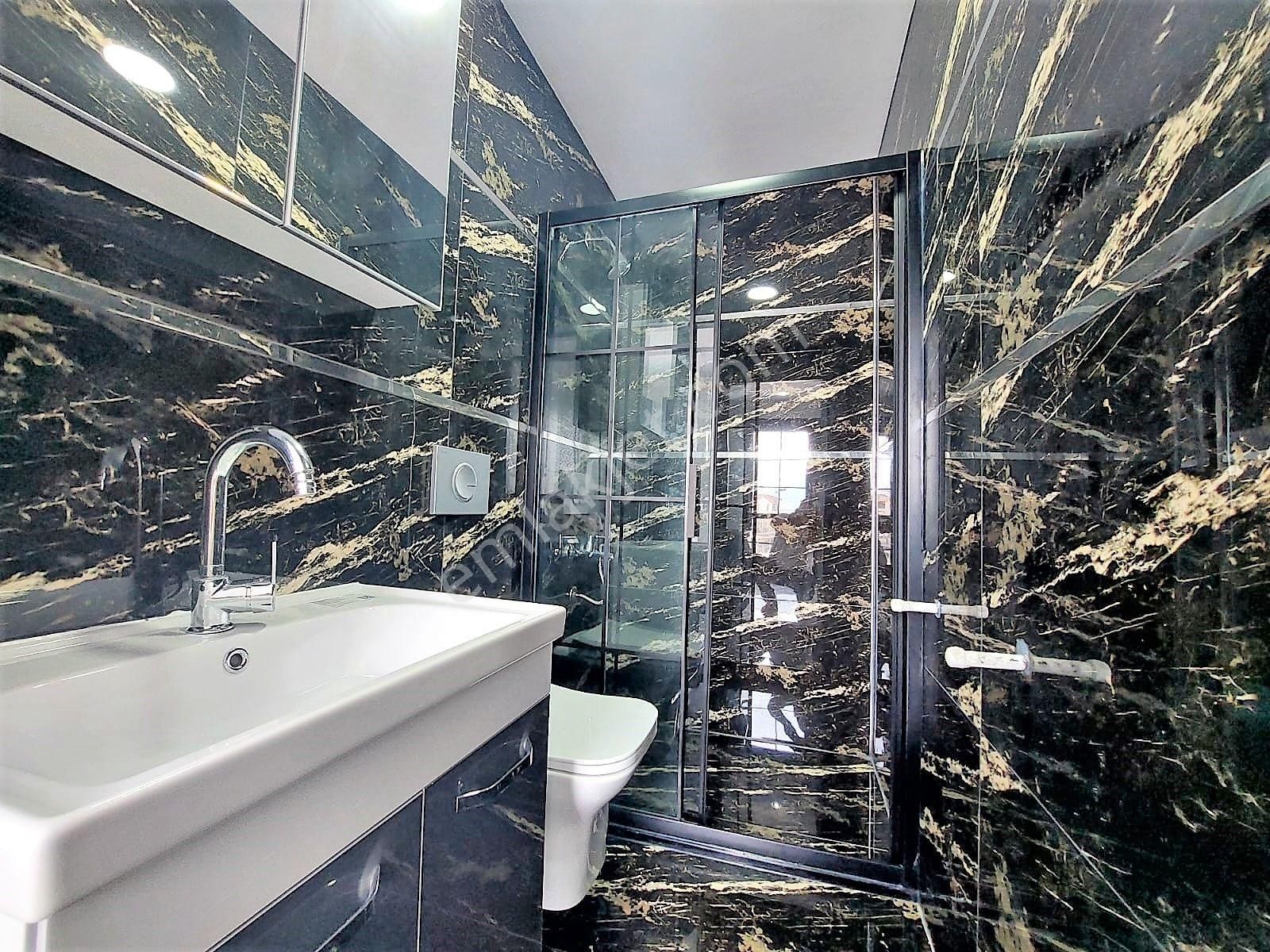 İzmir Menderes Gümüldür De Satılık Denize Çok Yakın Lüks Yazlık 3+1 - Görsel 24