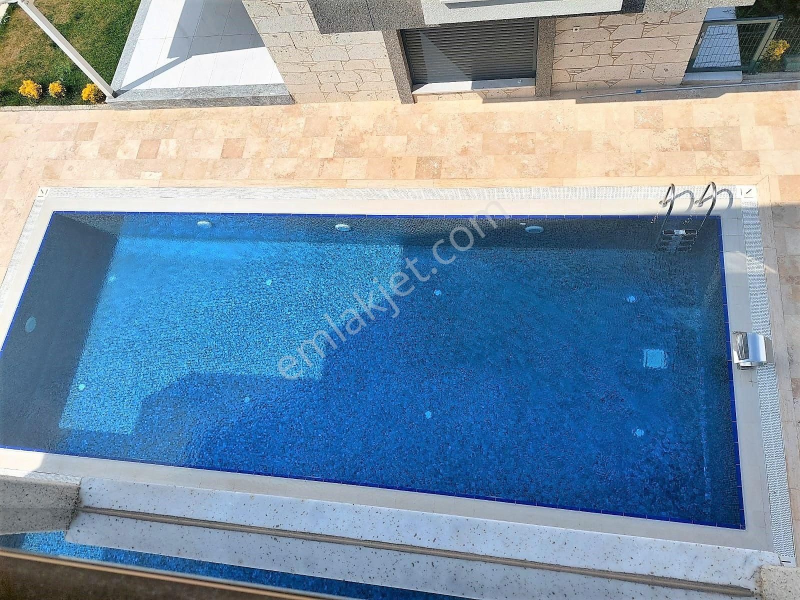 İzmir Menderes Gümüldür De Satılık Denize Çok Yakın Lüks Yazlık 3+1 - Görsel 27