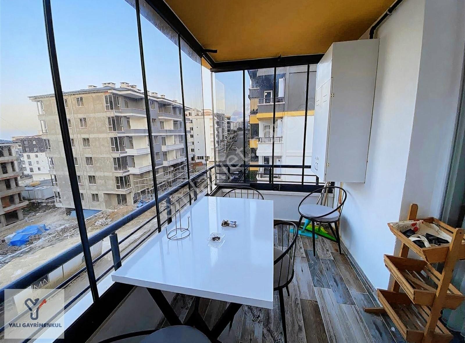 Yalı Gayrimenkul | Havuzlu Sitede Satılık Fırsat 2+1 Daire - Görsel 4