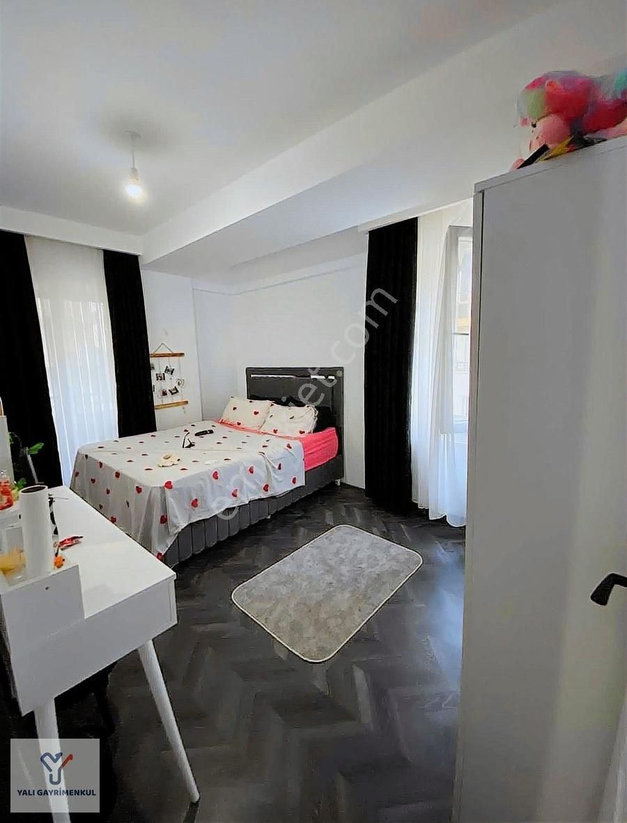 Yalı Gayrimenkul | Havuzlu Sitede Satılık Fırsat 2+1 Daire - Görsel 2