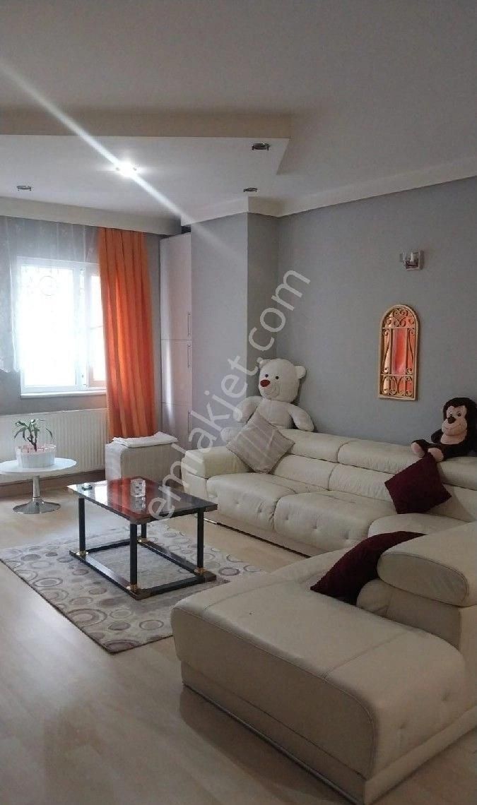 Beylıkduzu Cumhuriyet Mahallesinde Esyalı Satılık Daıre Rayana 1 Sıtesınde
