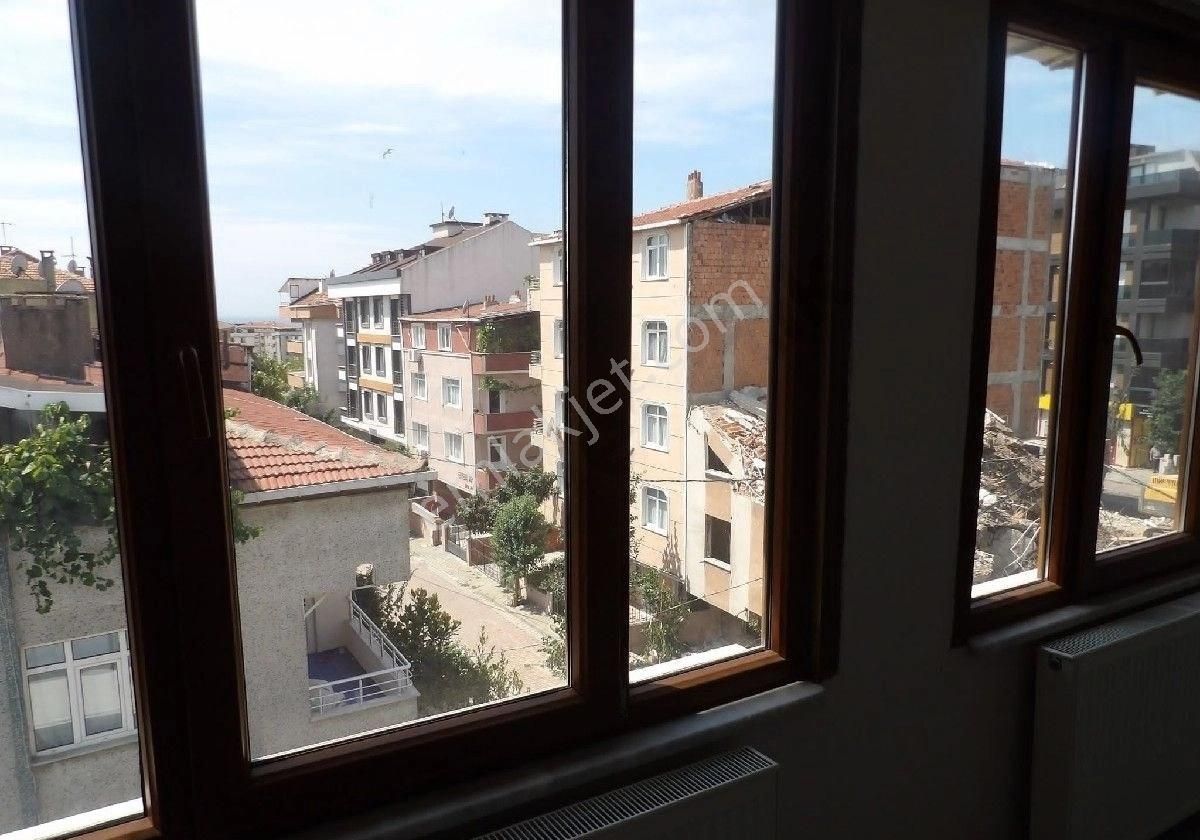 Avcılar Denizköşklerde Eskı Bınada Ancak Yıkım Olmayan Daıre