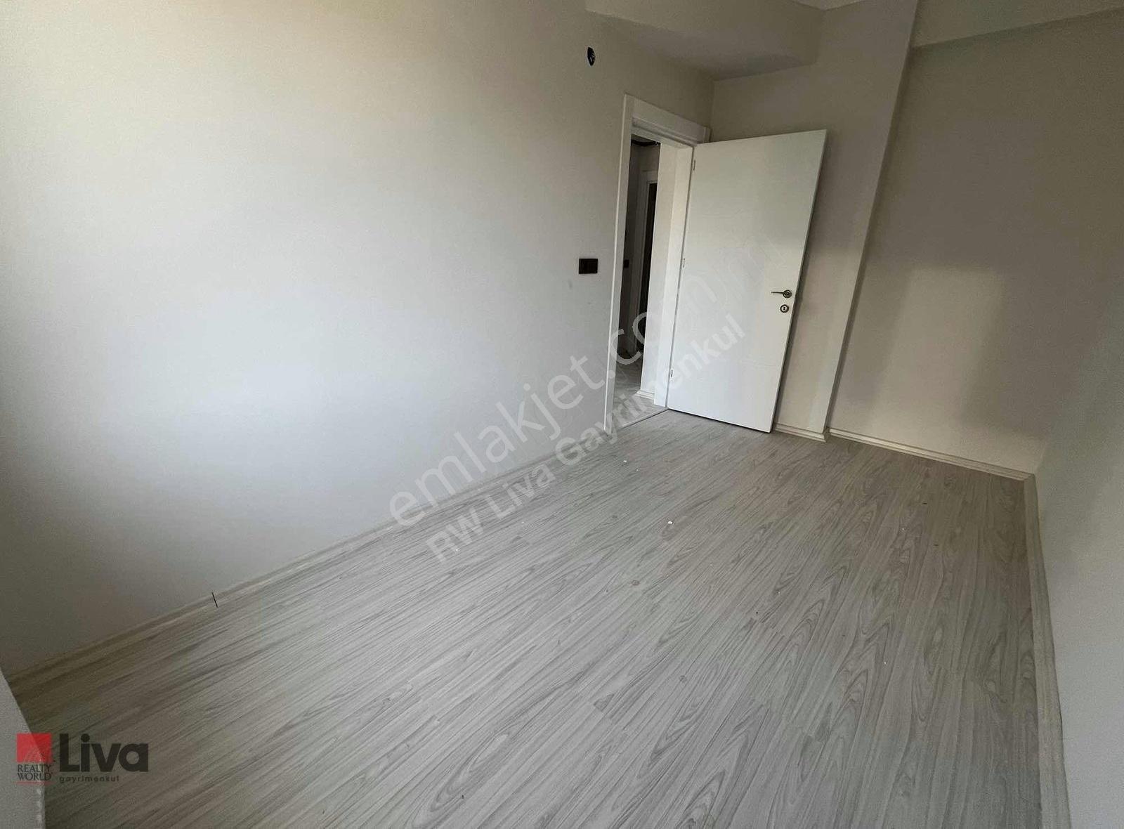 Rw Liva'dan Paşaalanı Cami Karşısında Sıfır 2+1 Daire - Görsel 11