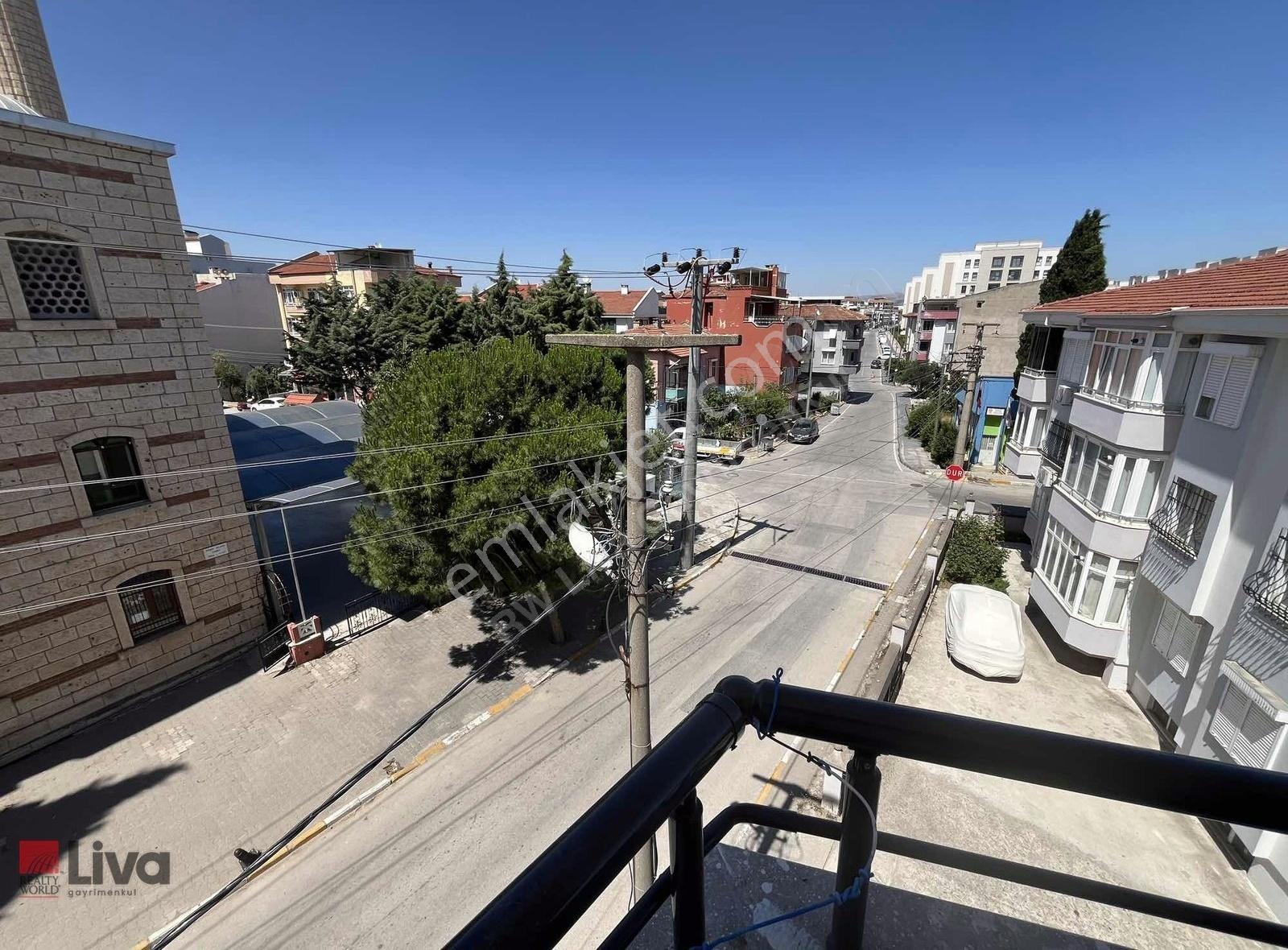Rw Liva'dan Paşaalanı Cami Karşısında Sıfır 2+1 Daire - Görsel 10