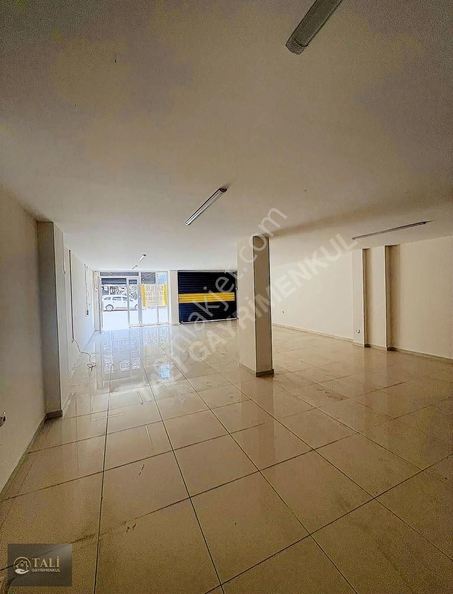Akçalar'da İşlek Cadde Üzerinde Kepenkli Dükkan Satılık - Görsel 2
