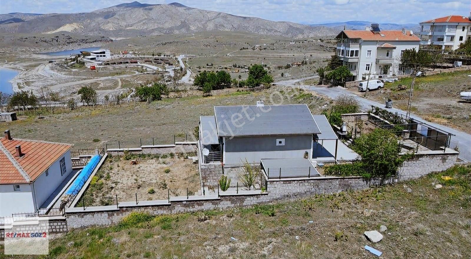 Fırsatt! Gidiyorrrr Panoramik Manzaralı Meskenli Tek Tapu Villa - Görsel 3