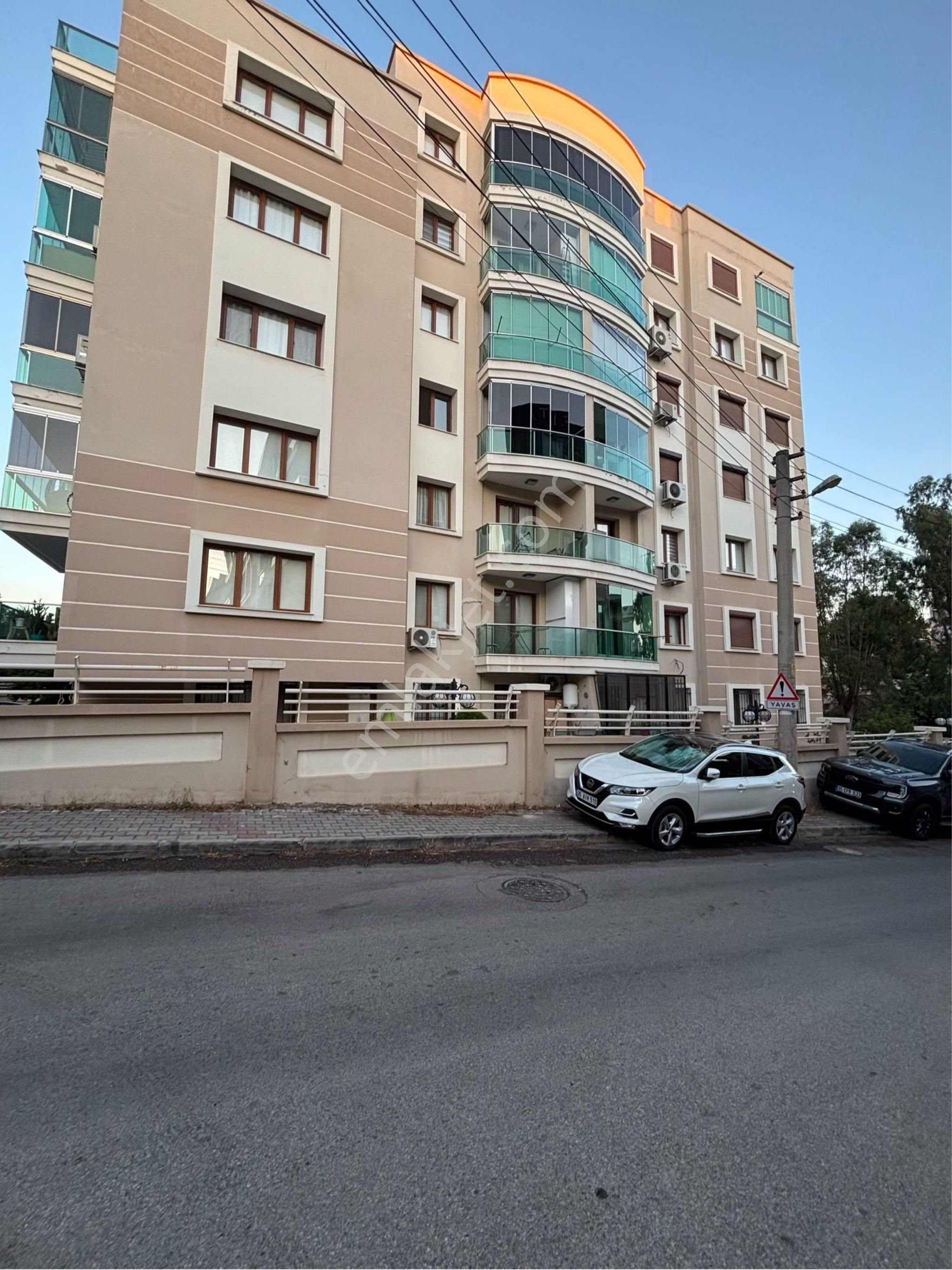 Buca İşçievleri'nde Bakımlı Lüks Satılık Daire