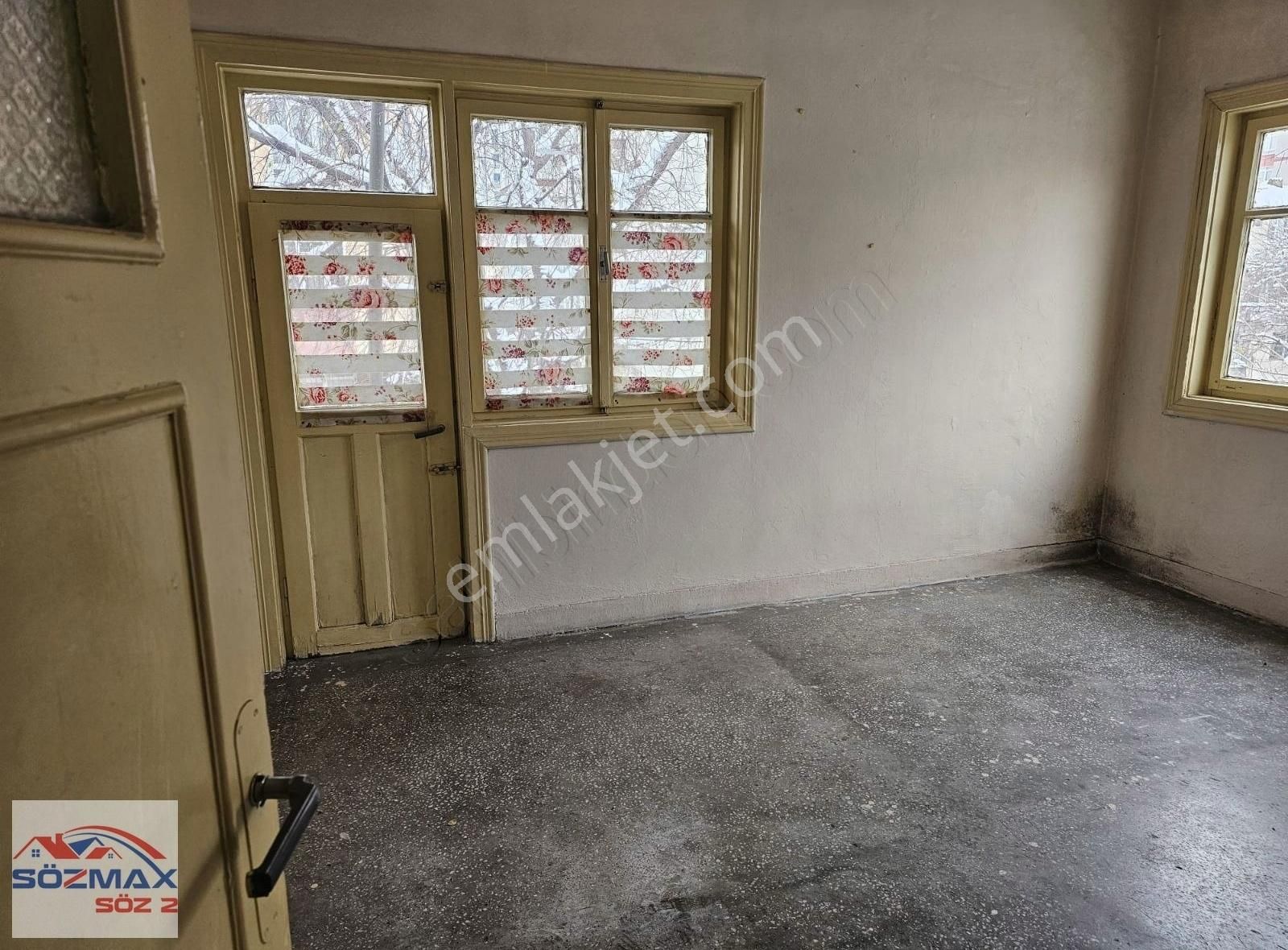 Esenyurt'un Merkezinde Yatırımlık 2+1 Satılık Daire