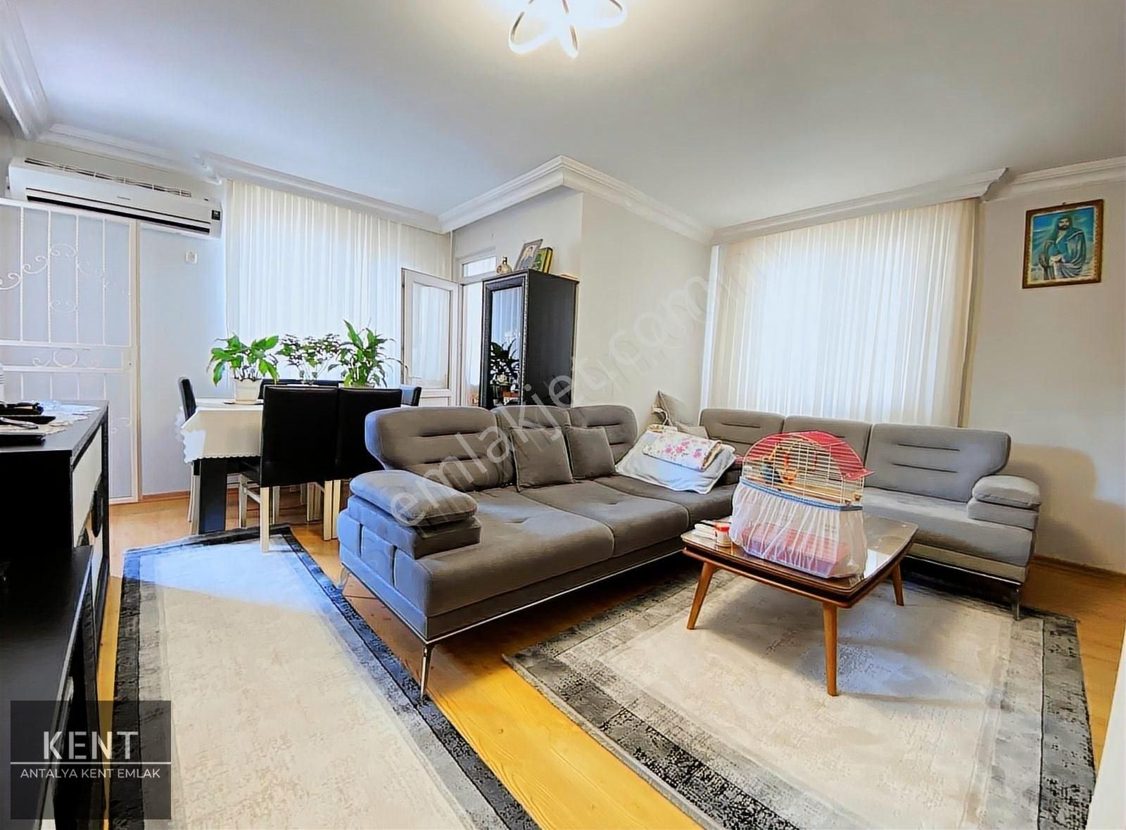 Konuksever Mah 2+1 90m2 A.mutfaklı Bahçeli,iskanlı,yol Cepheli