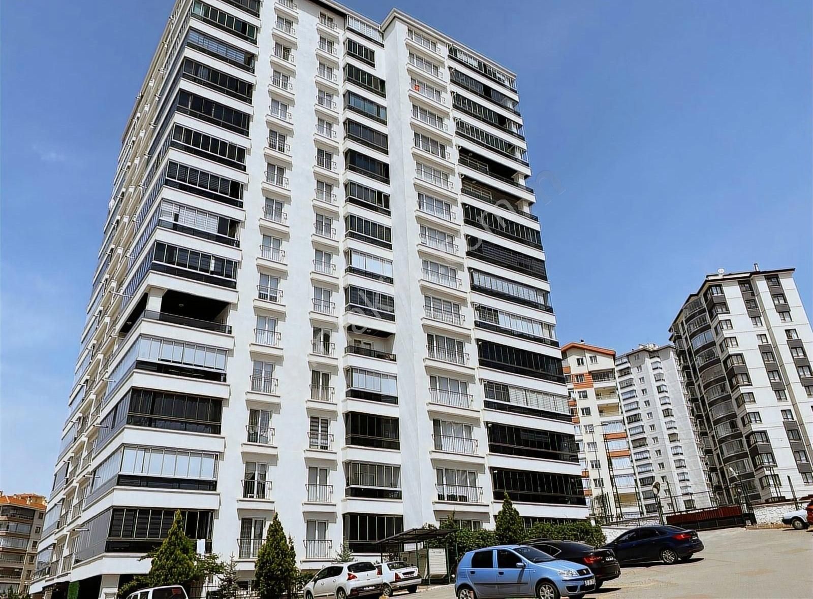 Şentepe Güventepe'de En Prestijli Satılık 3+1 Daire
