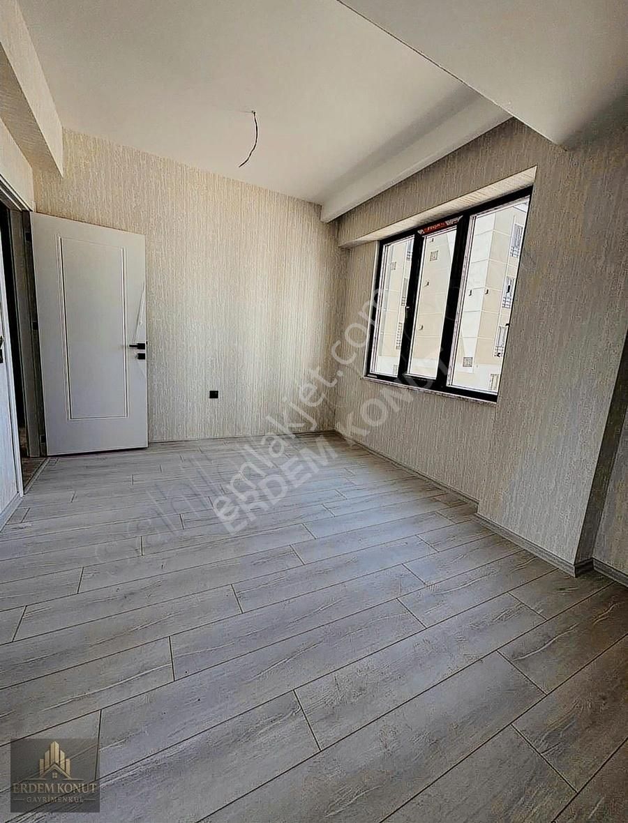 Karatay Emirgazi Mah. 2+1 Ara Kat Sıfır Daire - Görsel 6