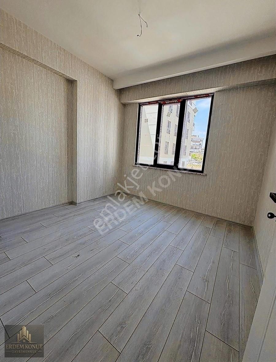 Karatay Emirgazi Mah. 2+1 Ara Kat Sıfır Daire - Görsel 4