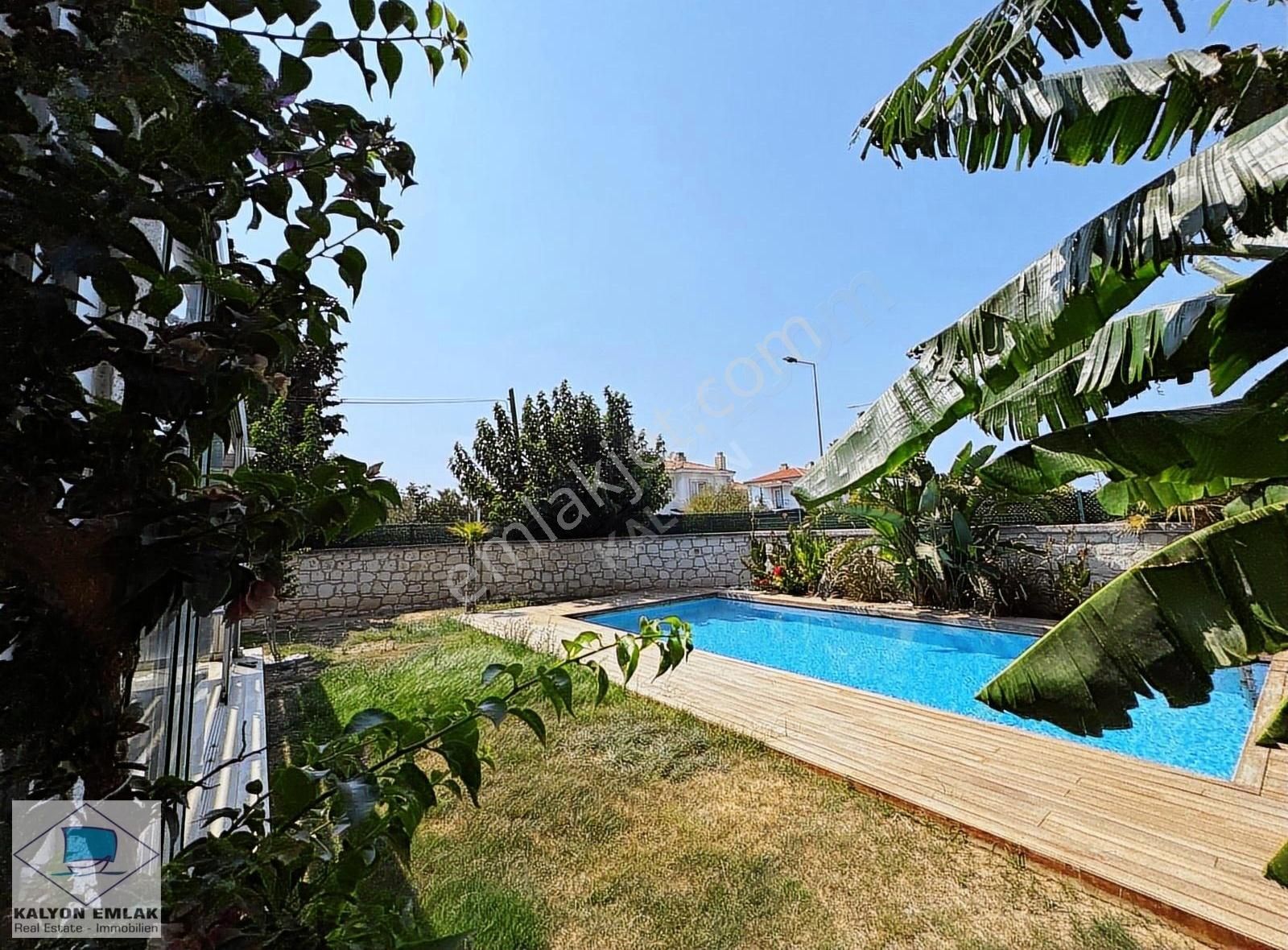 Alaçatı Göbenede Satılık Köşe Konumlu Tam Müstakil Havuzlu Villa - Görsel 10