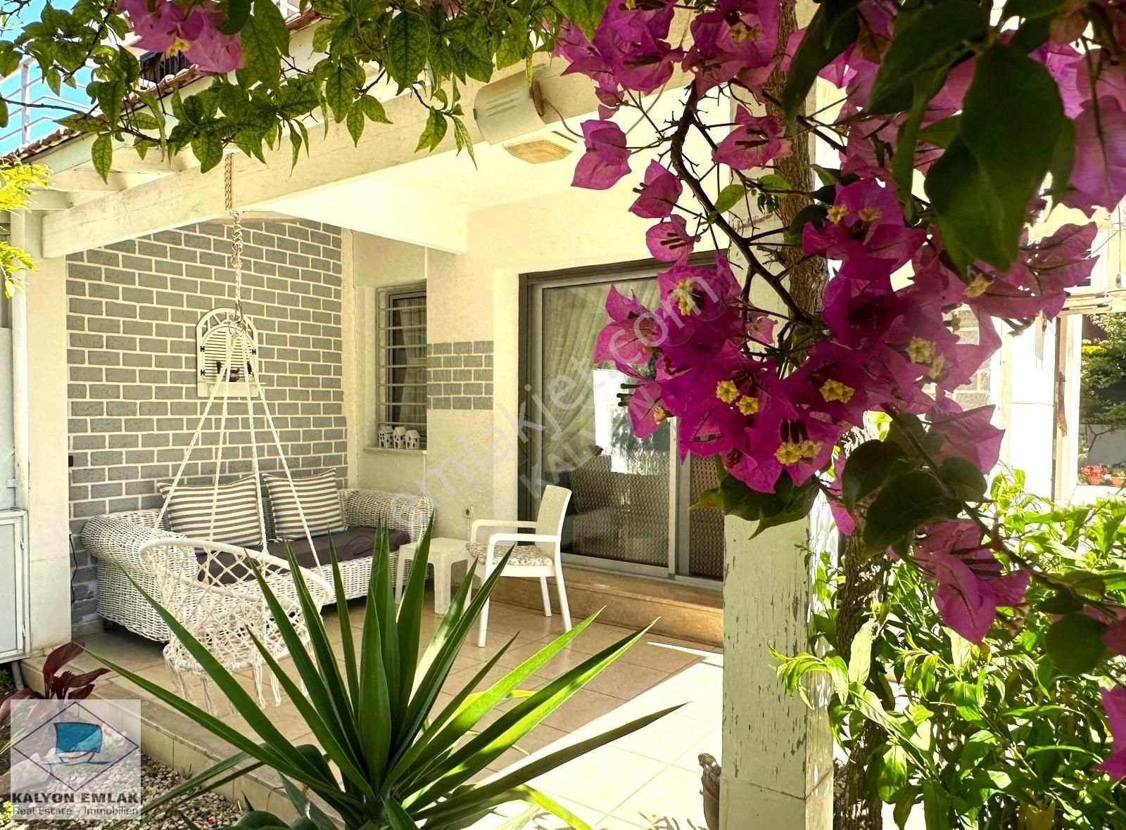 Çeşme Alaçatı Göbenede Satılık Çamlıkyola Yüz Metre Bahçeli Vila - Görsel 9