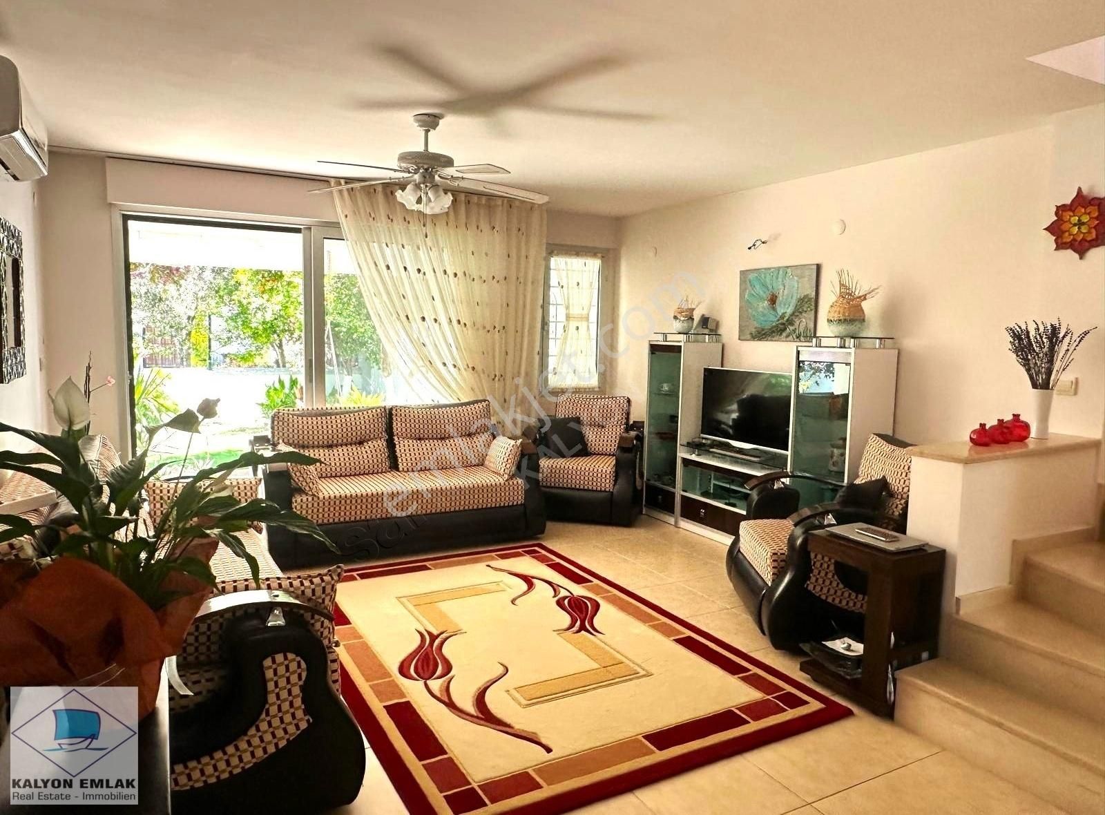 Çeşme Alaçatı Göbenede Satılık Çamlıkyola Yüz Metre Bahçeli Vila - Görsel 11