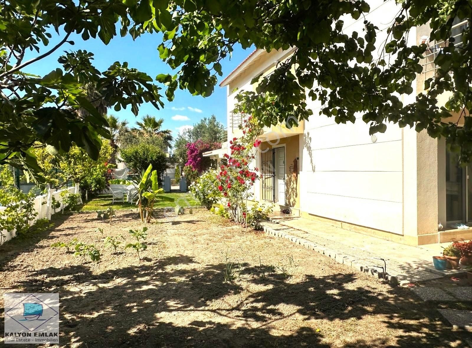 Çeşme Alaçatı Göbenede Satılık Çamlıkyola Yüz Metre Bahçeli Vila - Görsel 21