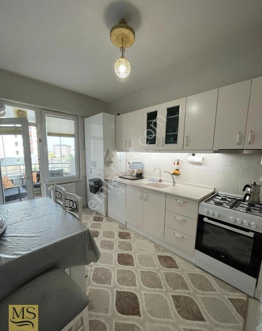 Mimsin Bölgesinin En Geniş 140 M2 Net 3+1 En Geniş Sarılık Daire - Görsel 9