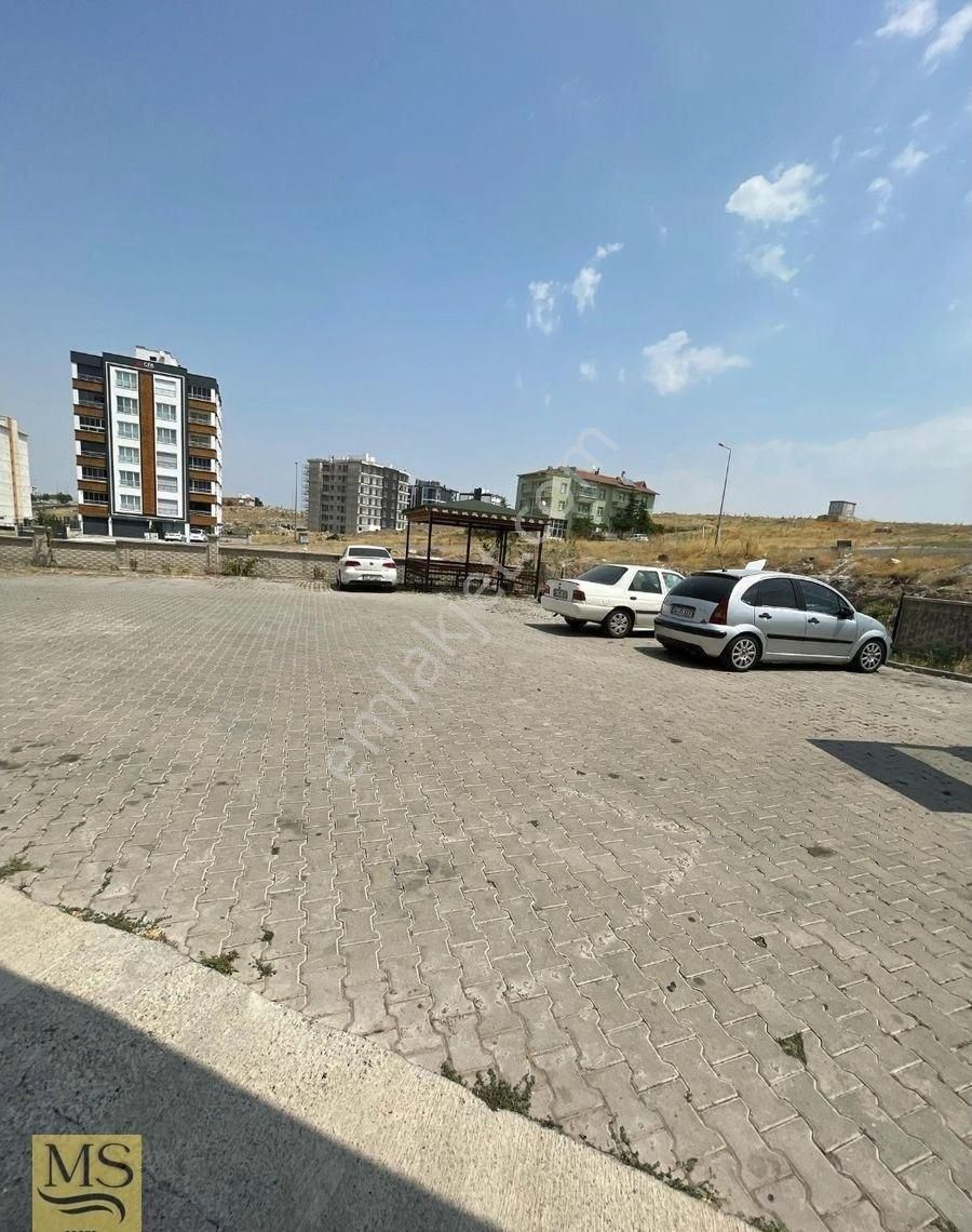 Mimsin Bölgesinin En Geniş 140 M2 Net 3+1 En Geniş Sarılık Daire - Görsel 17