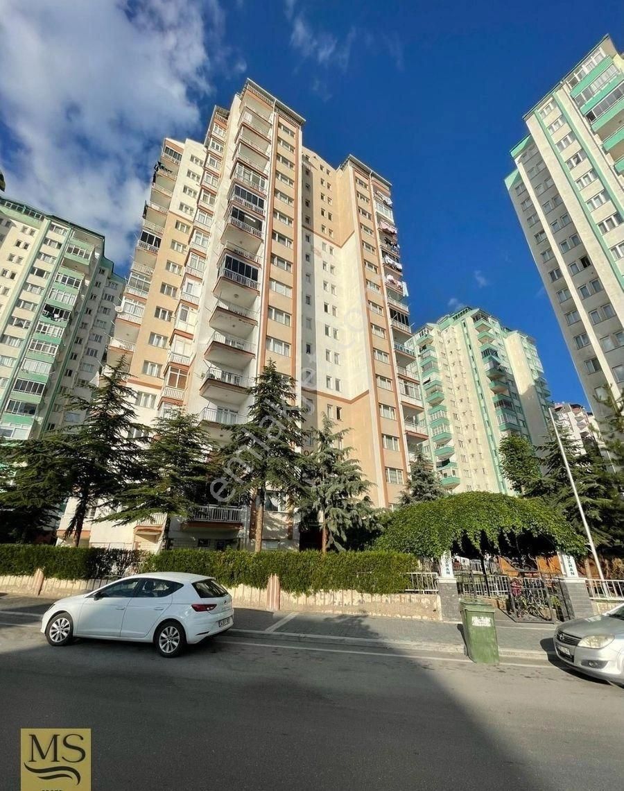 Mimsin Şirintepe Mahallesinde Cadde Üstü Düşük Kat Satılık Daire