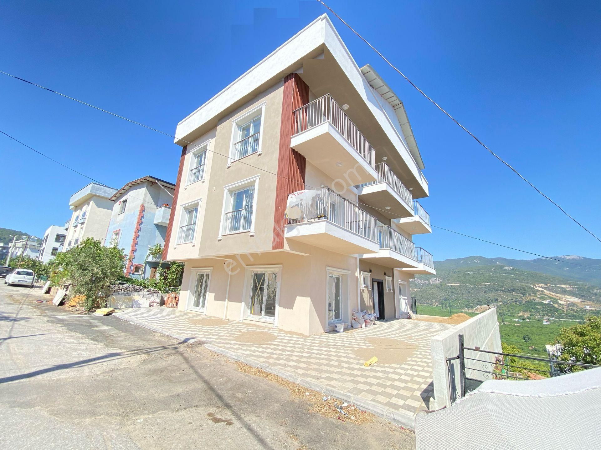 Gümüldür De Full Eşyalı Full Deniz Asansörlüdür Satılık 1+1 Daire