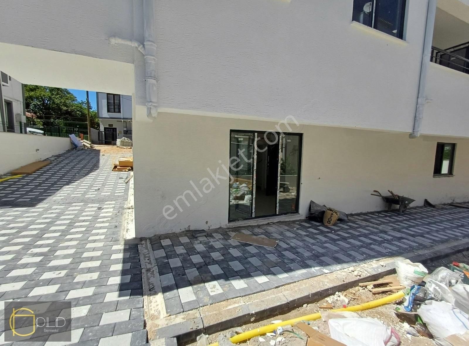 Kepez Migros Karşısı 60 M2 1+1 Daire