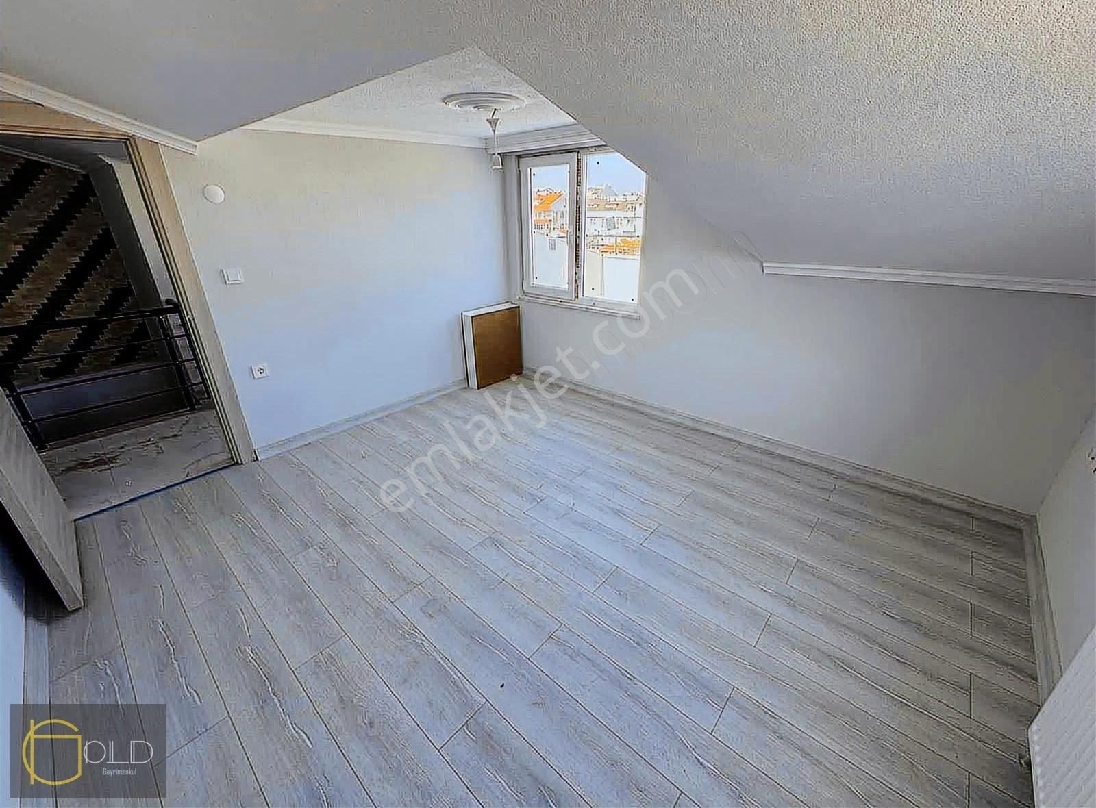 Ç.kale Kepez'de Boğaz Manzarlı Satılık 3+1 Dubleks Daire - Görsel 2