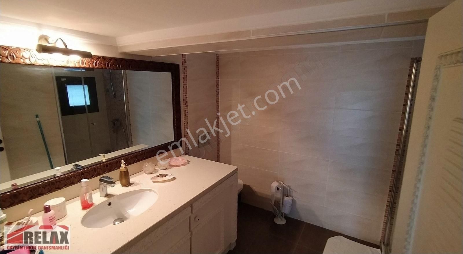 Relax'dan Urla İskele'de Denize Sıfır Sitede Havuzlu Villa - Görsel 29