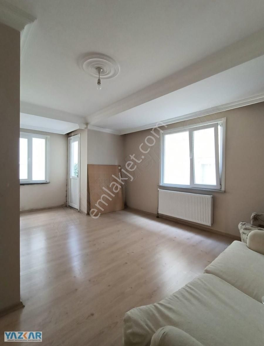 Metrobüse Yürüme Mesafesinde Satılık 2+1 Ara Kat Daire - Görsel 7