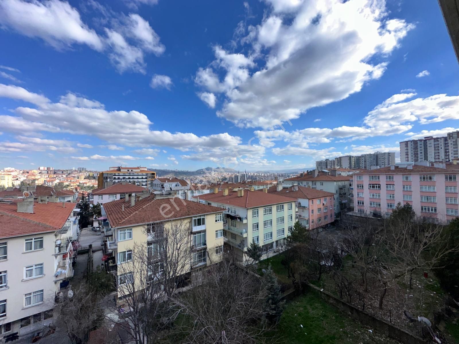 Uzman Emlak'dan Şenlik Mh'de Düz Sokak'da Katta Yeni Boyalı Şehir Manzaralı 3+1 Daire - Görsel 3