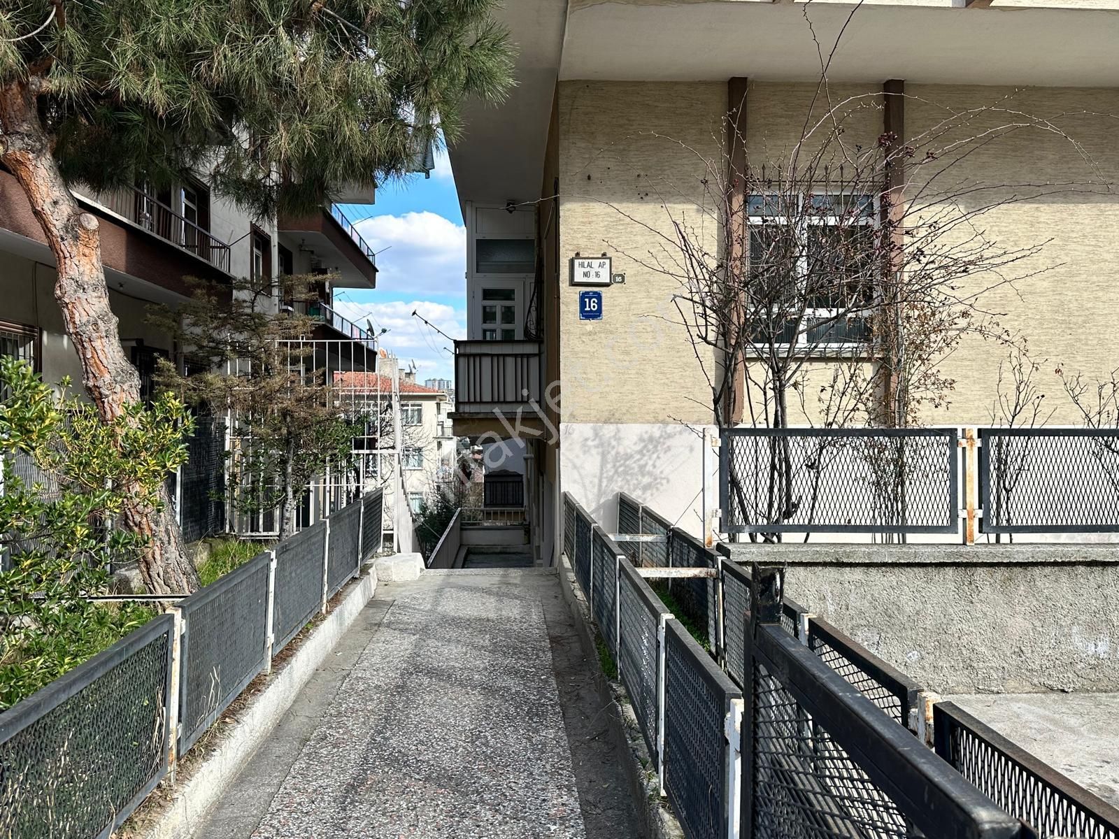 Uzman Emlak'dan Şenlik Mh'de Düz Sokak'da Katta Yeni Boyalı Şehir Manzaralı 3+1 Daire - Görsel 20