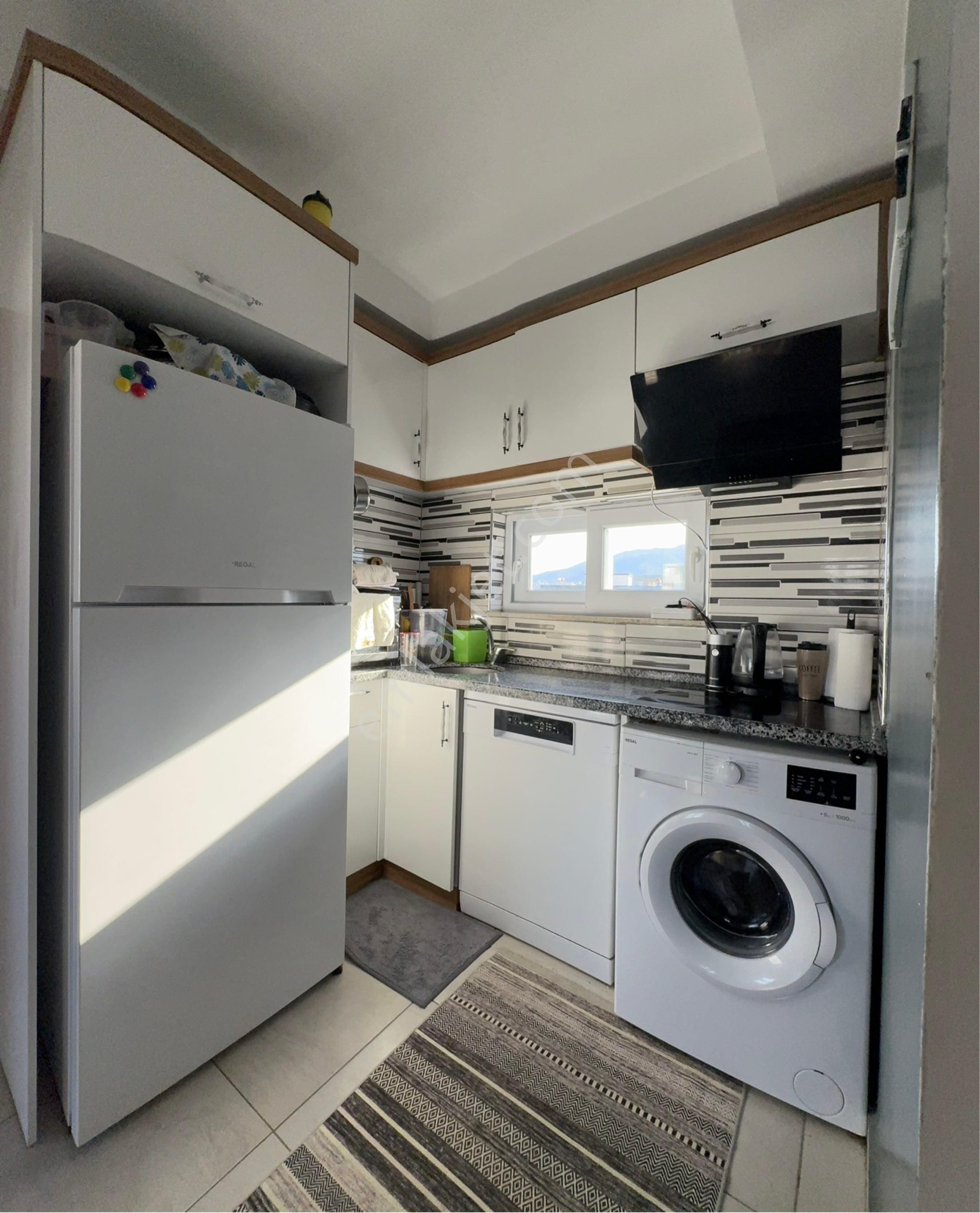 Ertugrul'dan Deniz Manzaralı Eşyalı Satılık 2+1 Daire - Görsel 10