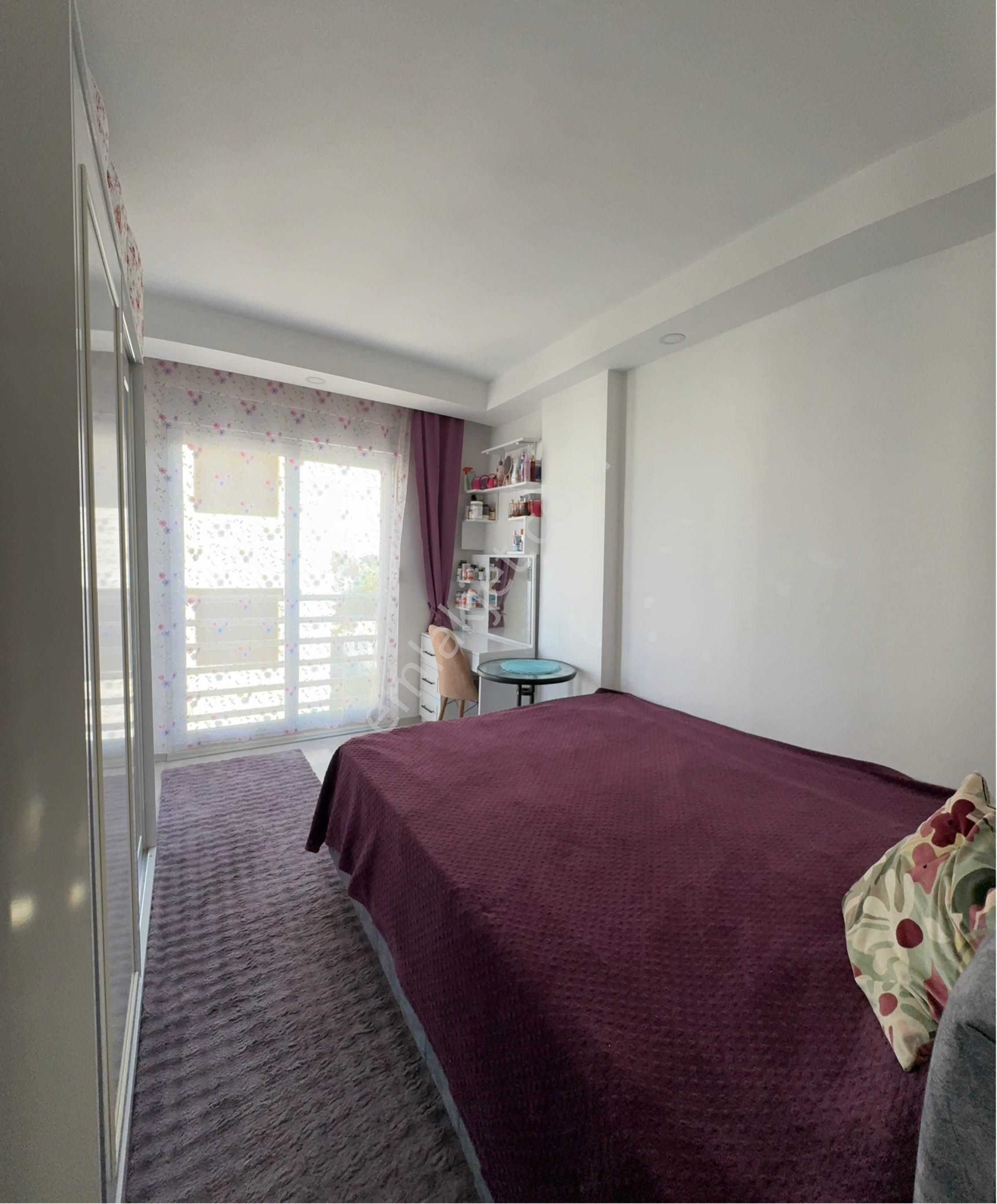 Ertugrul'dan Deniz Manzaralı Eşyalı Satılık 2+1 Daire - Görsel 19