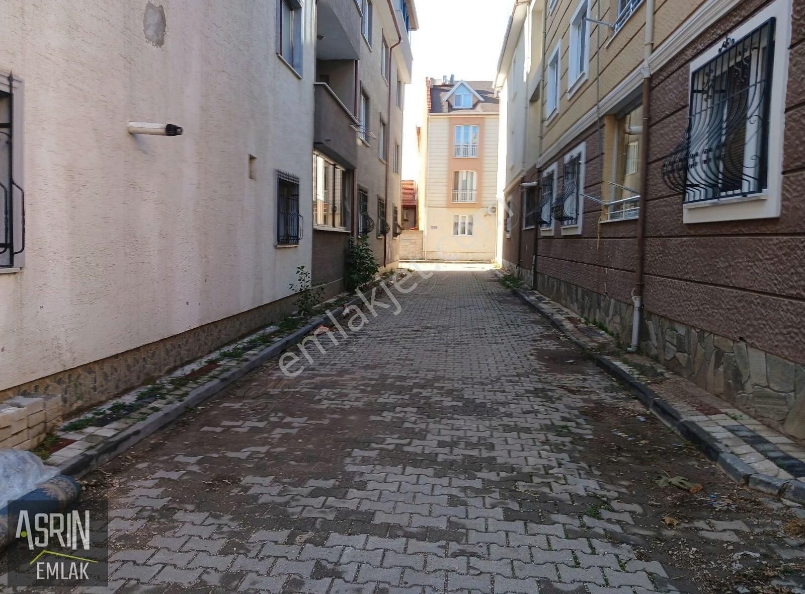 Merkezi Konumlu, Tek Tapu Arsa, Bu Fiyata Başka Yok... - Görsel 2