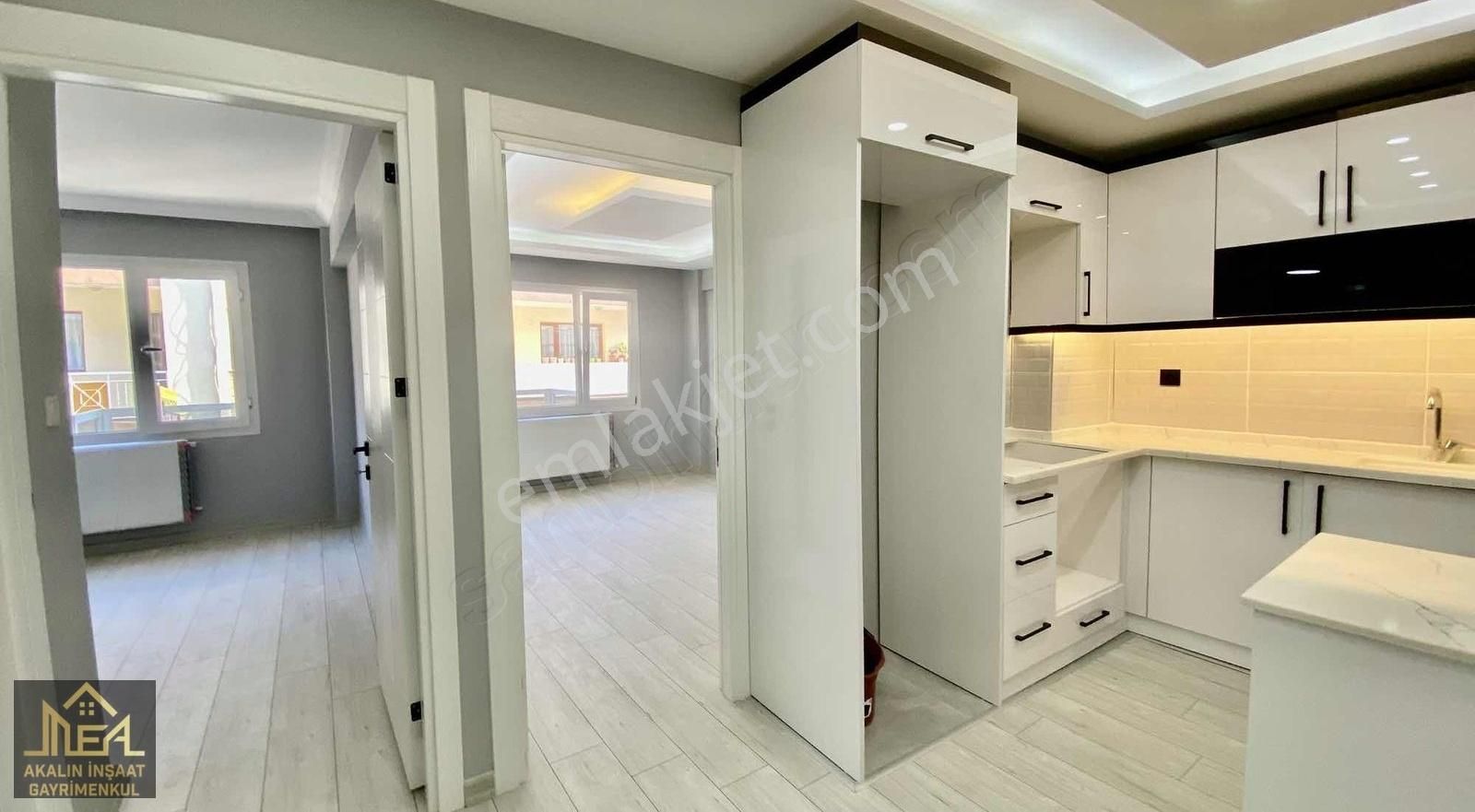 Akalından Full Tadilatlı Cadde Yakını 2+1 Satılık Daire